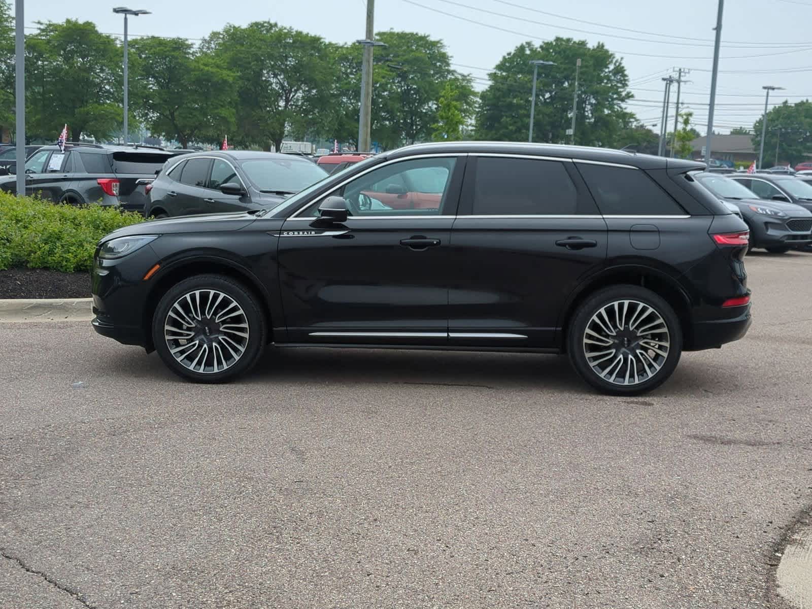 Thumbnail: 2022 Lincoln Corsair - 5