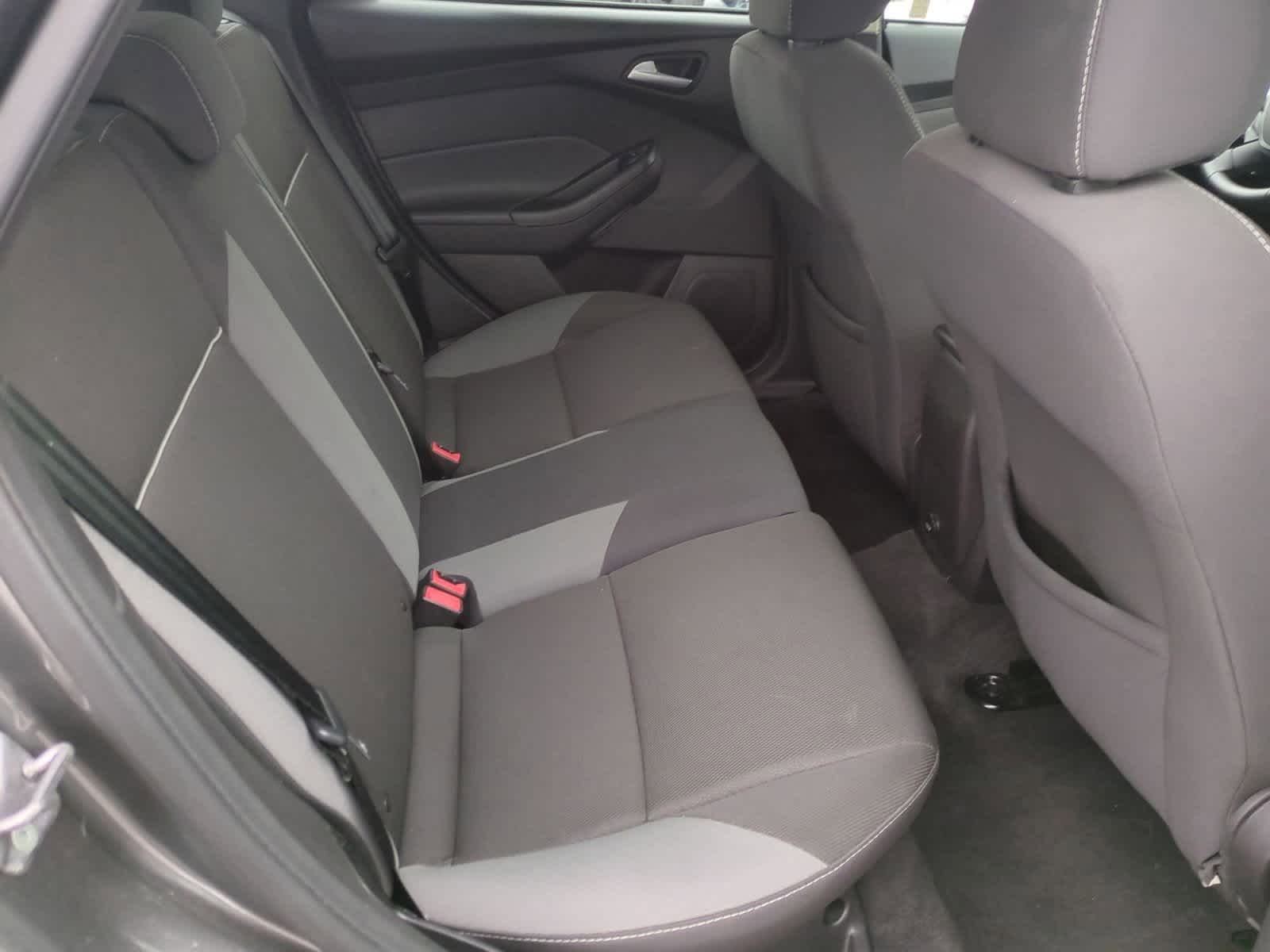 Thumbnail: 2013 Ford Focus - 20