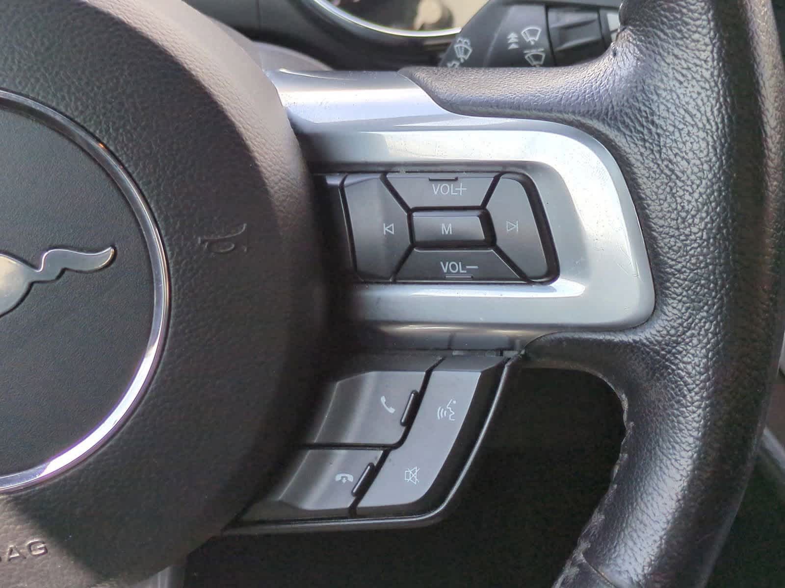 2015 Ford Mustang  22