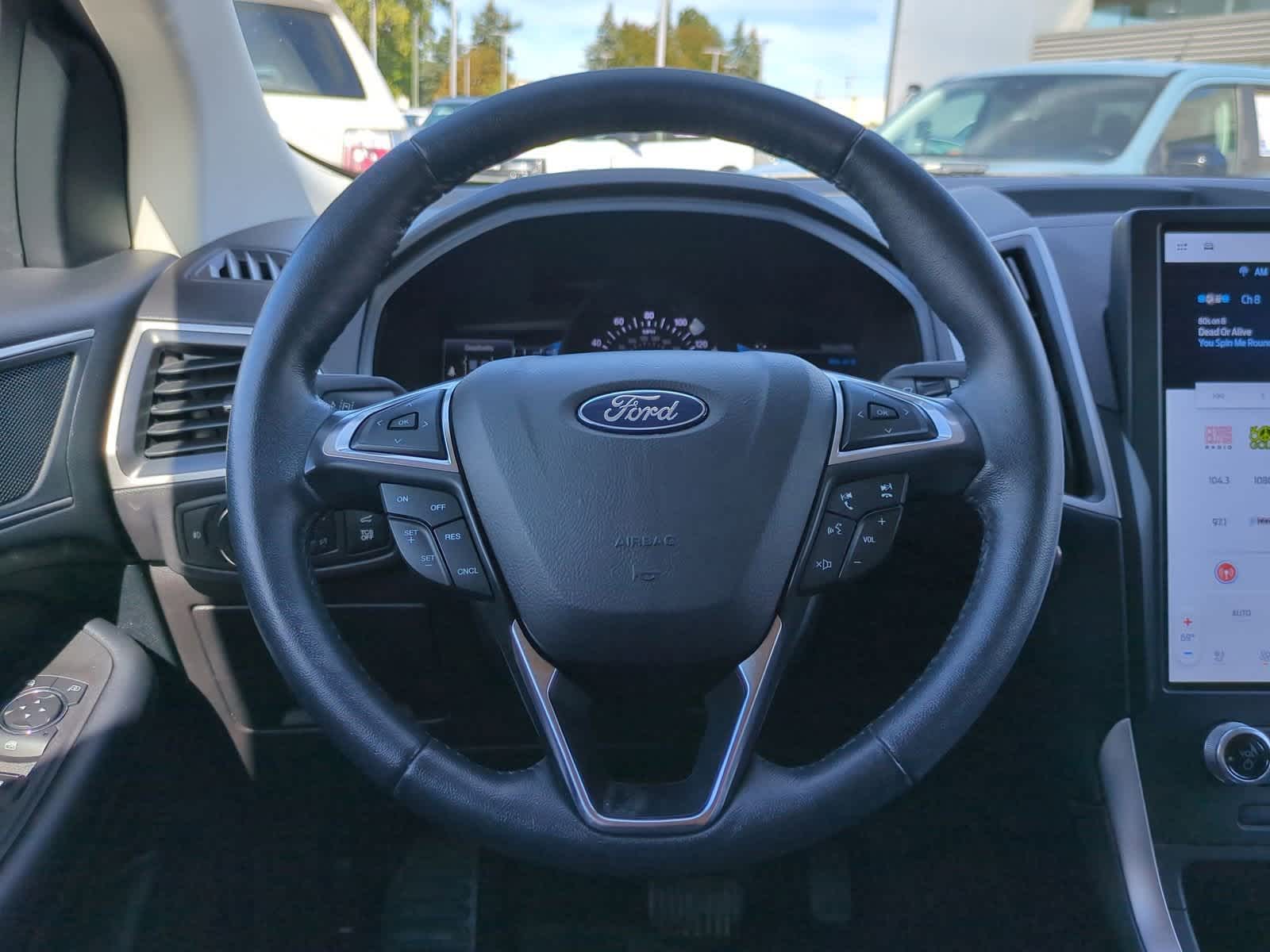 Thumbnail: 2022 Ford Edge - 22