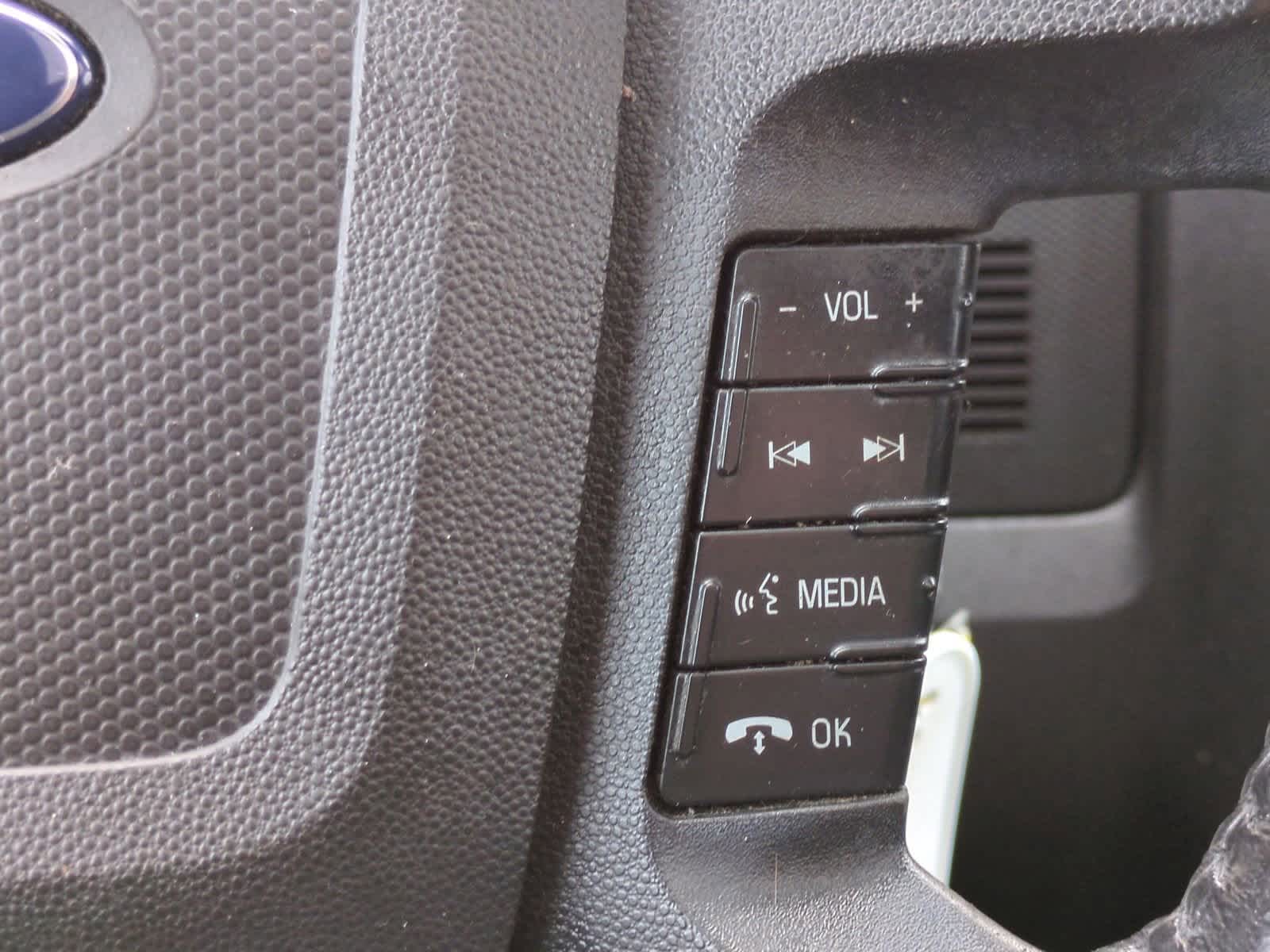 Thumbnail: 2010 Ford Escape - 26