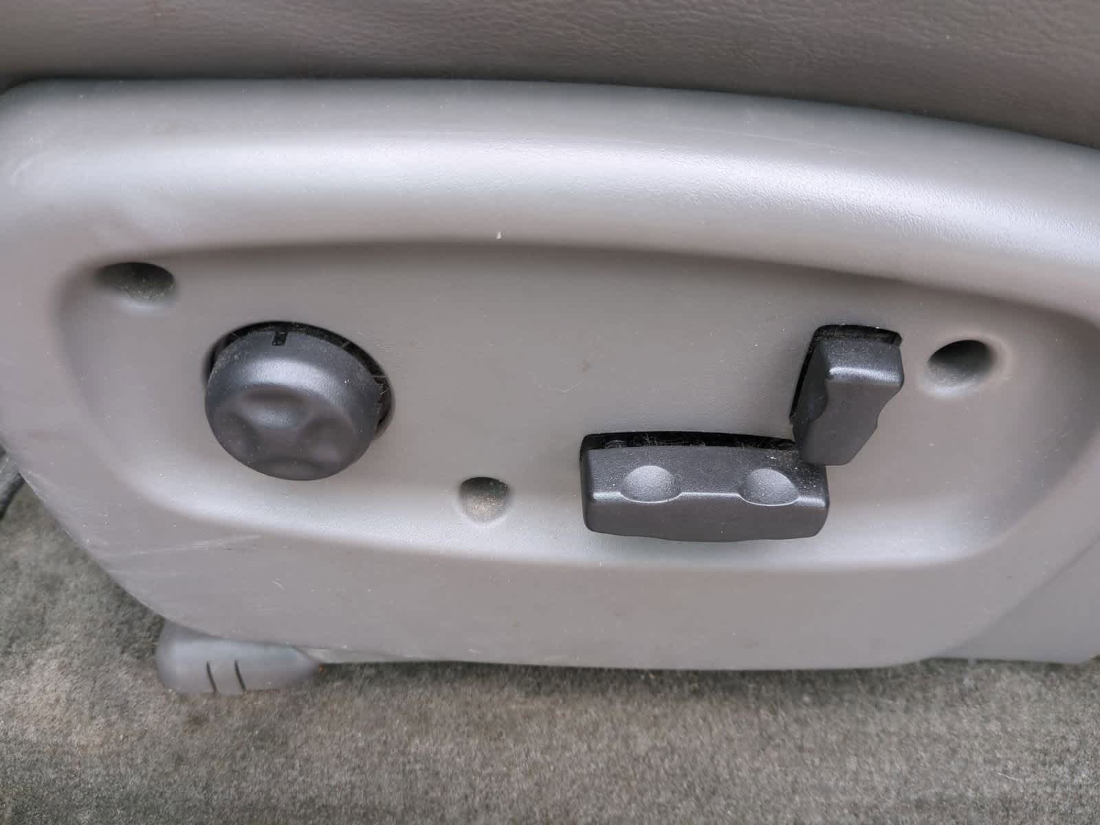 Thumbnail: 2002 Chevrolet TrailBlazer - 17