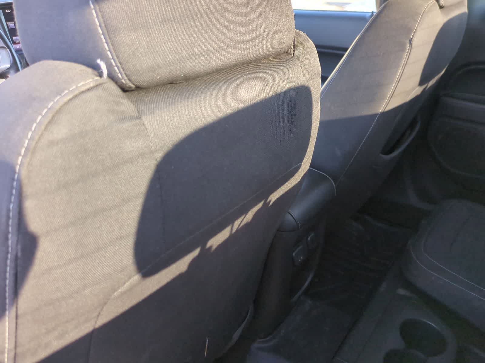 Thumbnail: 2015 GMC Canyon - 18