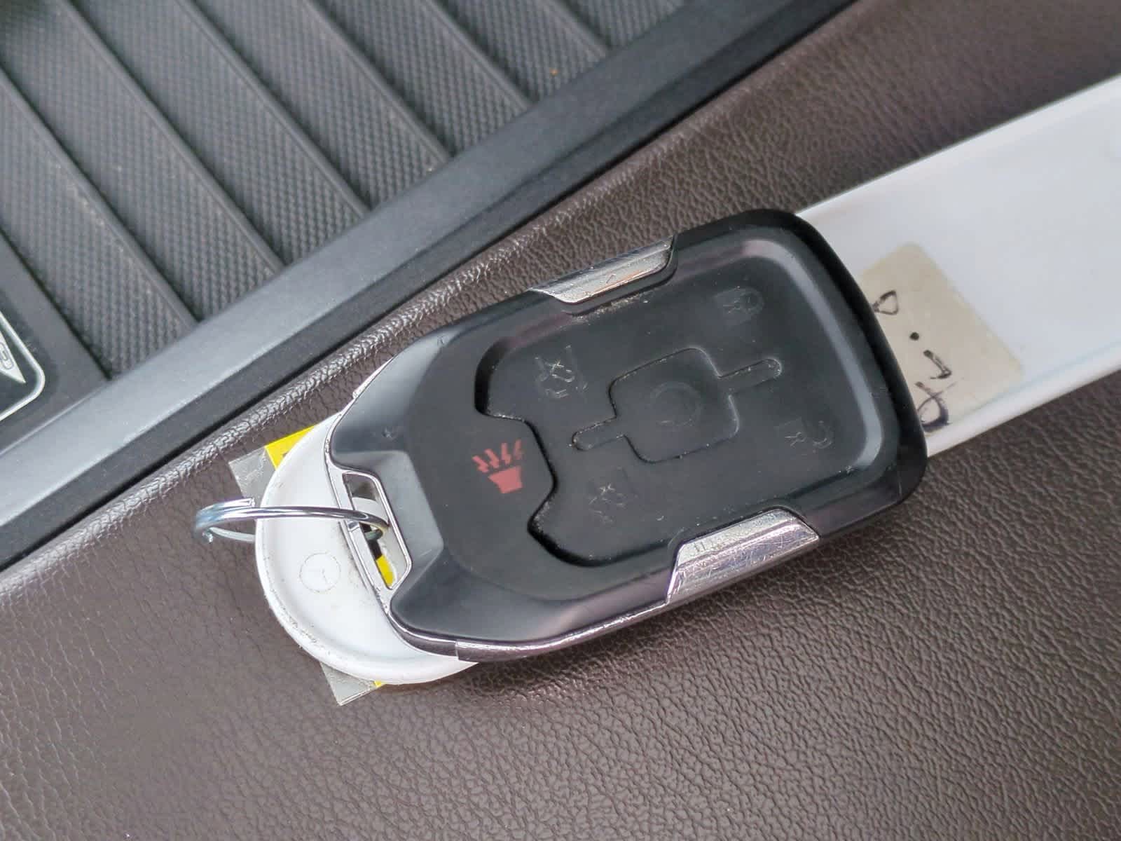 Thumbnail: 2017 Chevrolet Suburban - 38