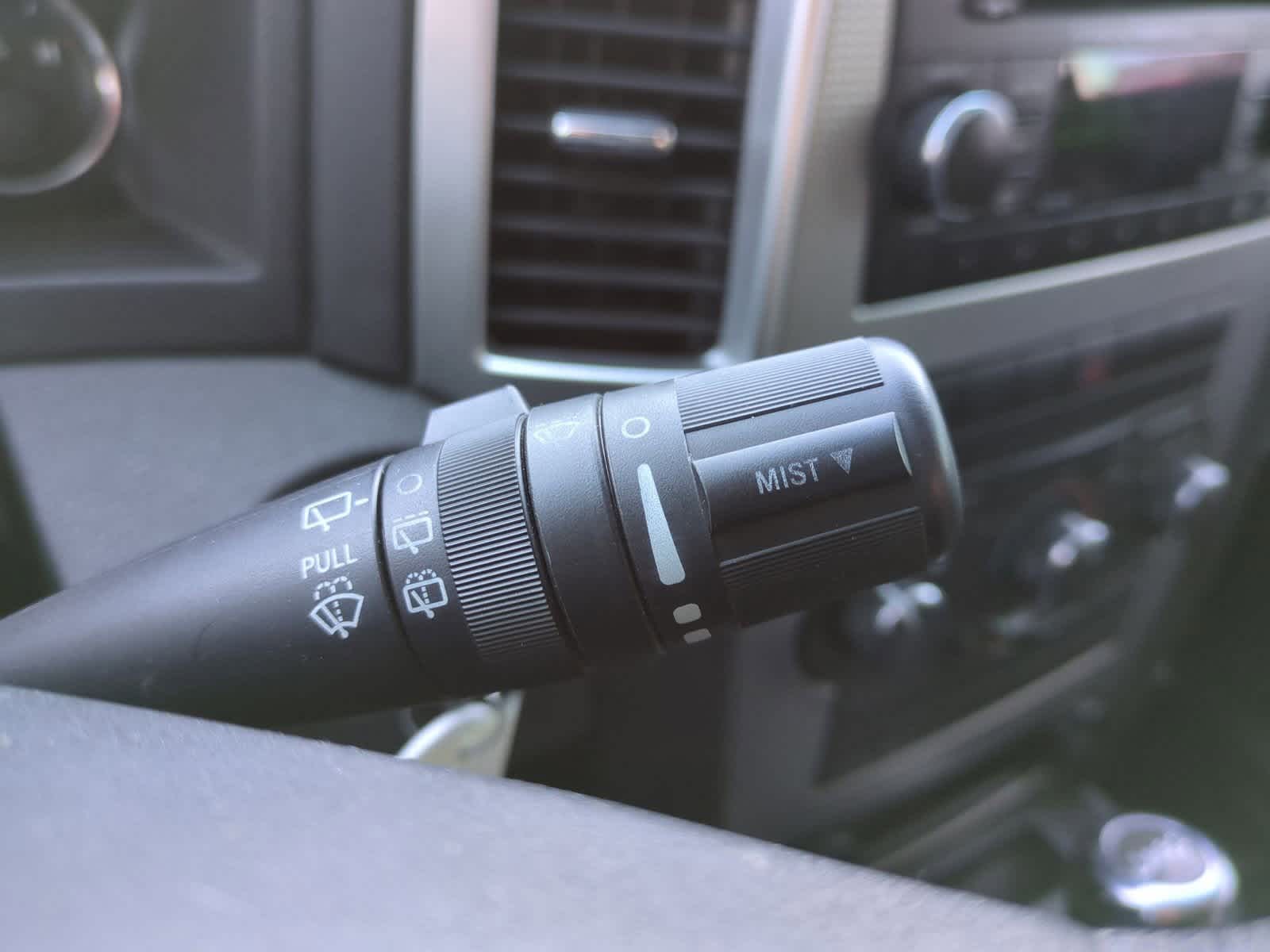 Thumbnail: 2009 Jeep Grand Cherokee - 25