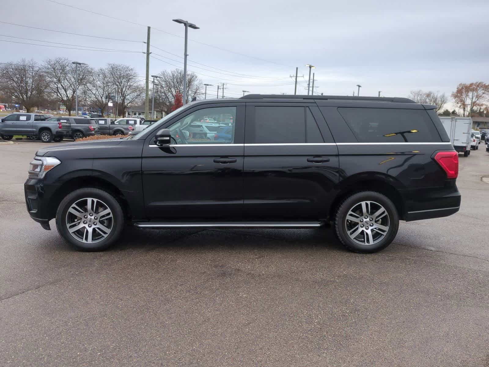 Thumbnail: 2023 Ford Expedition MAX - 5