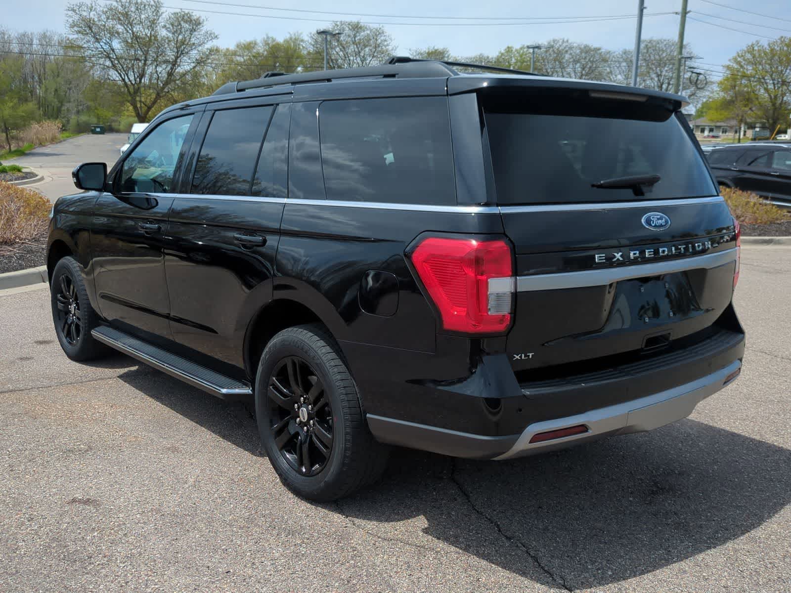 Thumbnail: 2022 Ford Expedition - 6
