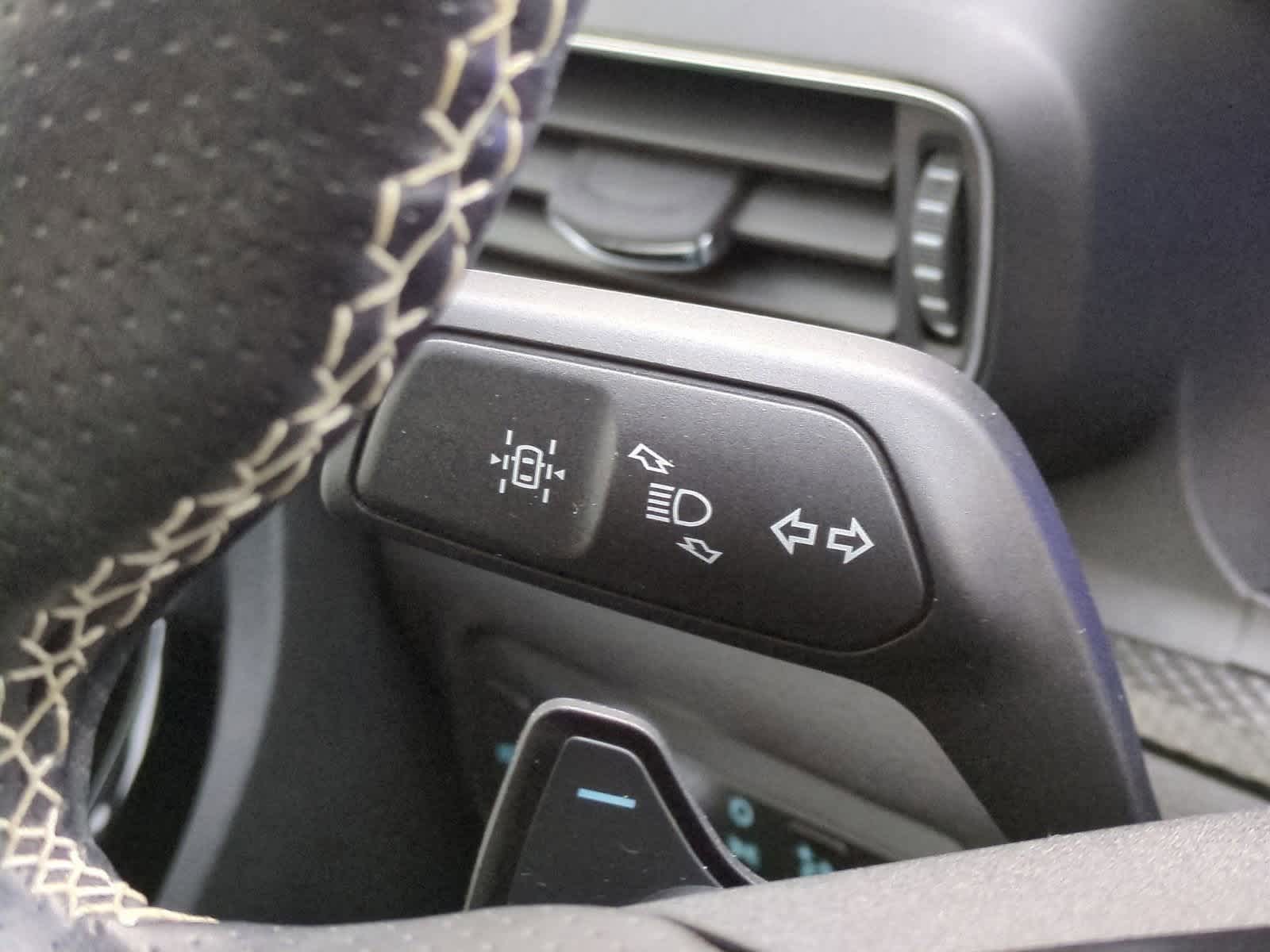 Thumbnail: 2022 Ford Explorer - 28