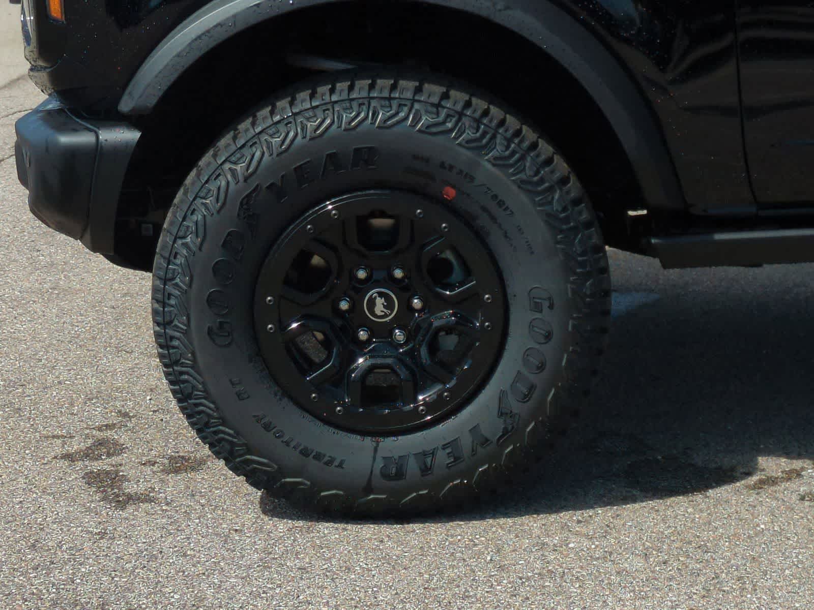 Thumbnail: 2026 Ford Bronco - 14
