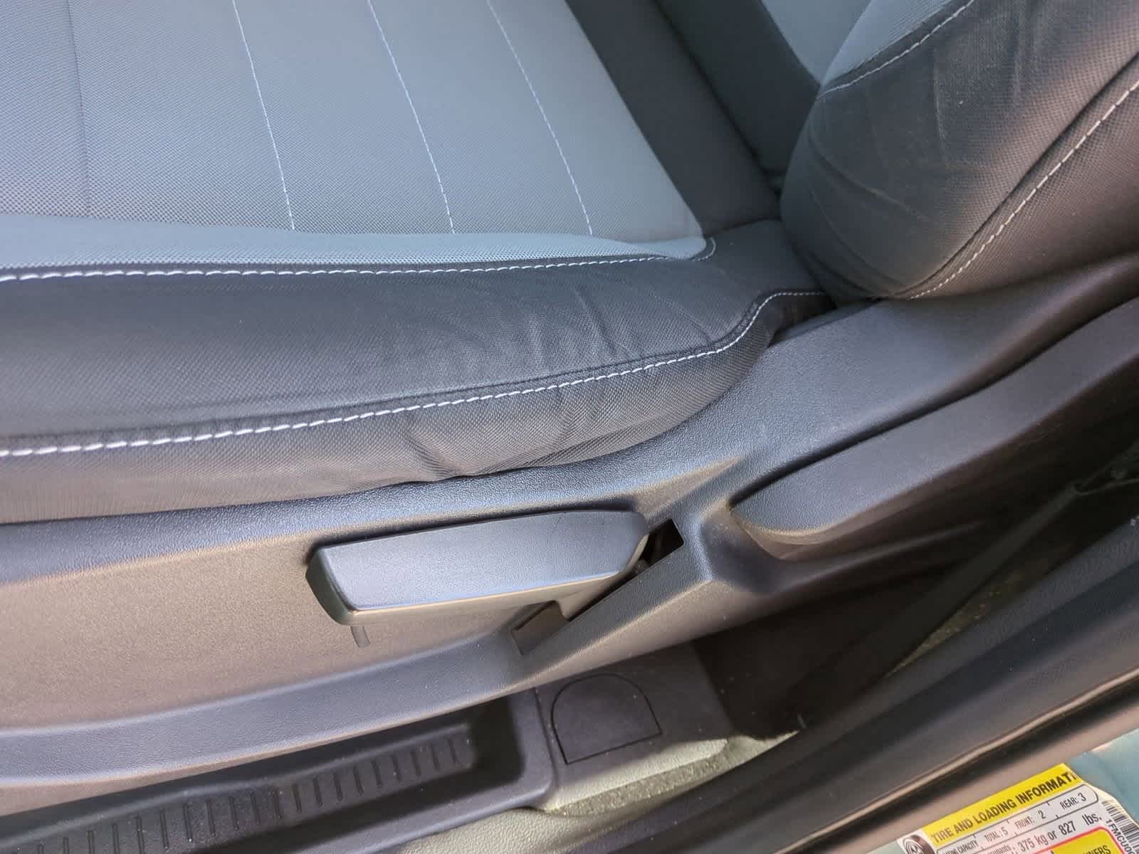 Thumbnail: 2013 Ford Escape - 16