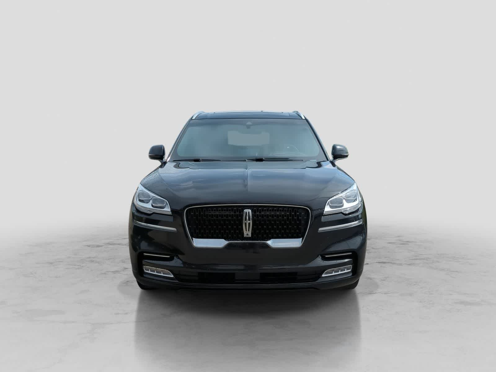 Thumbnail: 2022 Lincoln Aviator - 3