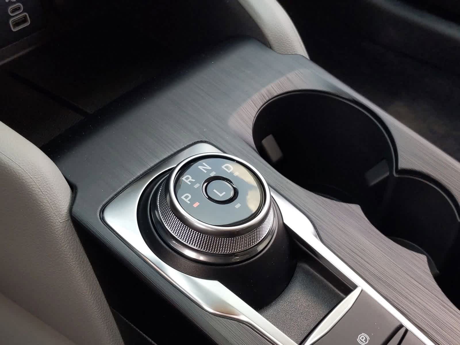 2024 Ford Escape Plug-in Hybrid 32