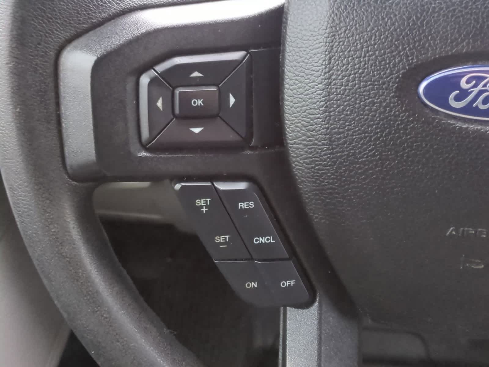 Thumbnail: 2018 Ford Econoline - 23