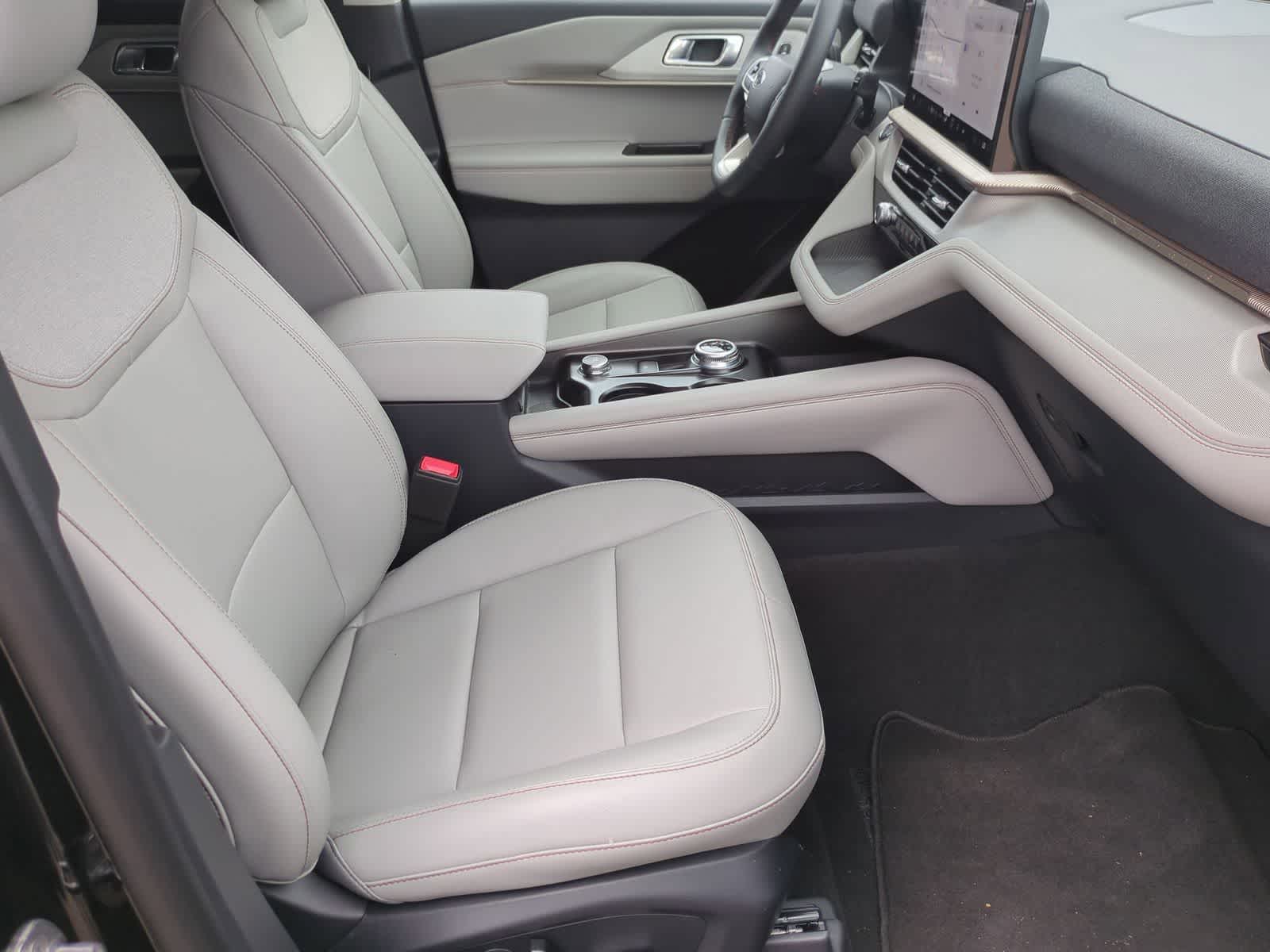 Thumbnail: 2026 Ford Explorer - 21