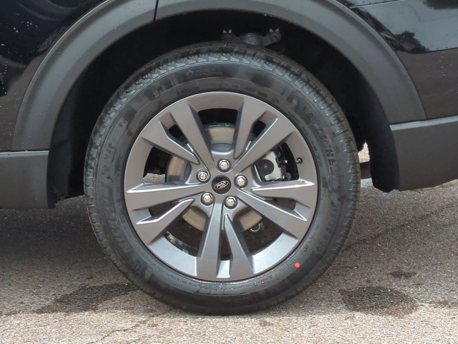 2025 Ford Explorer Active 14