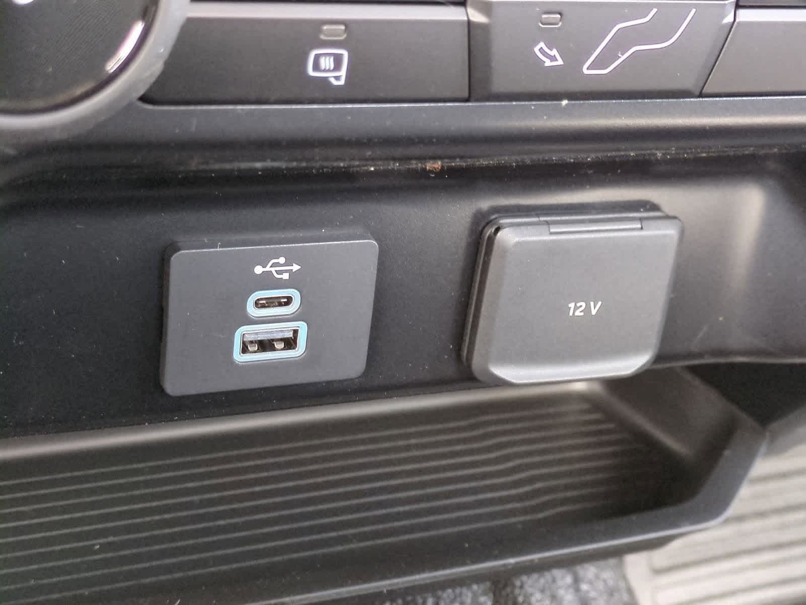 Thumbnail: 2025 Ford Econoline - 25