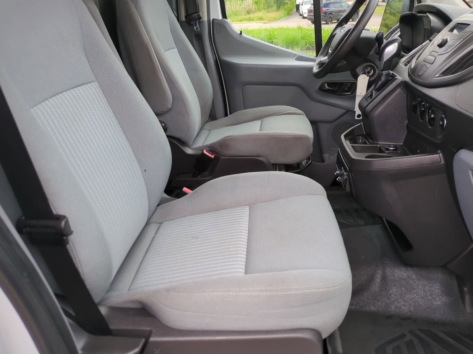 Thumbnail: 2015 Ford Transit Series - 18