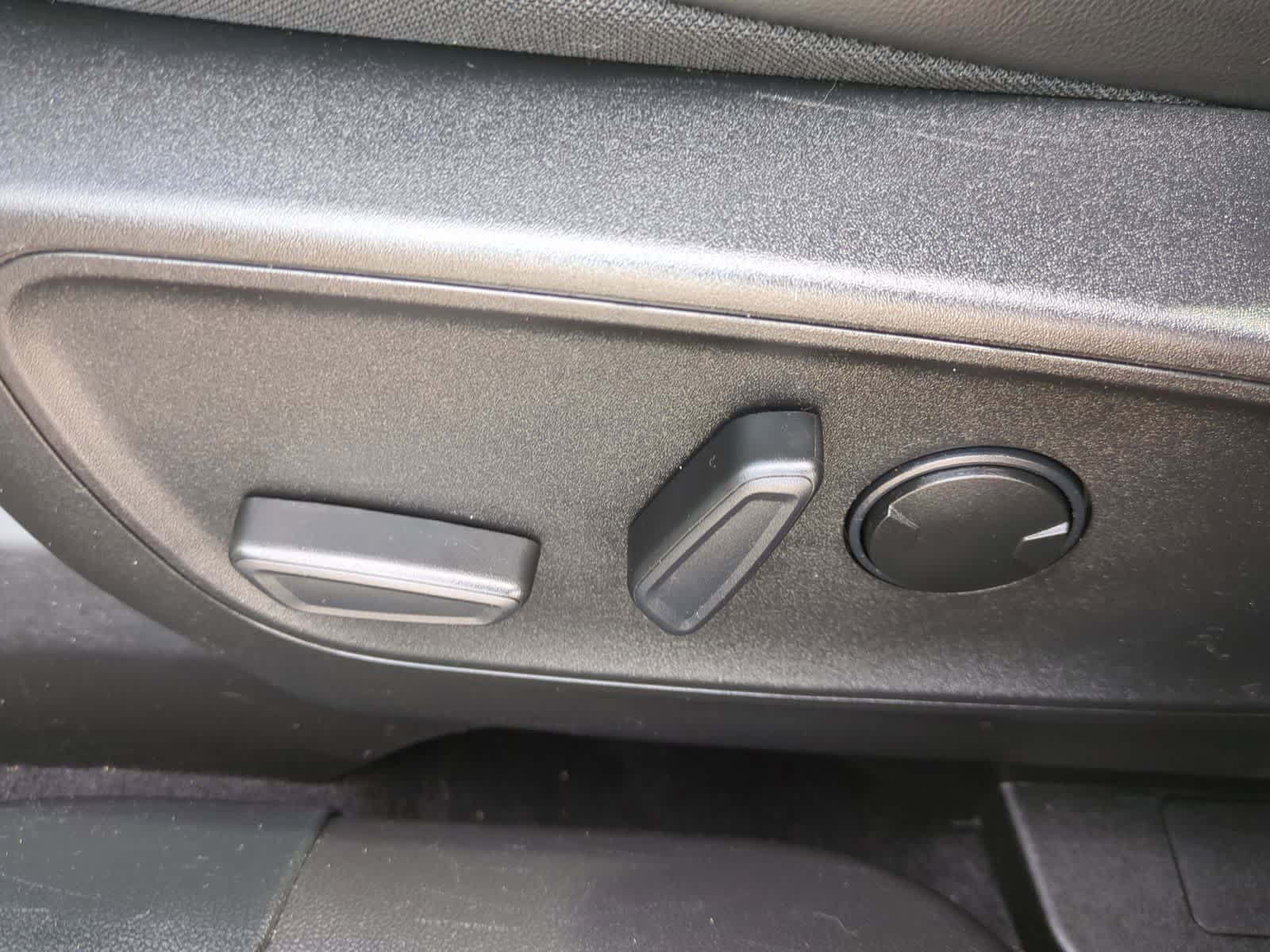 Thumbnail: 2023 Ford Escape - 17