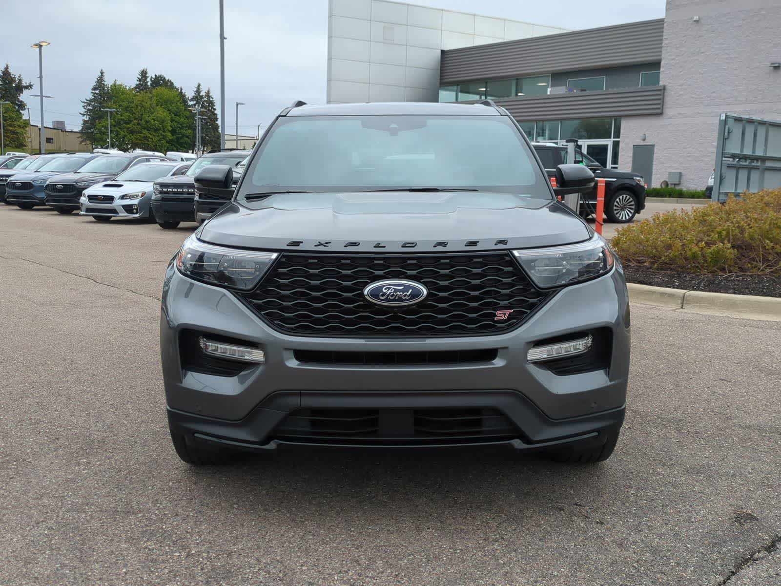 Thumbnail: 2023 Ford Explorer - 3