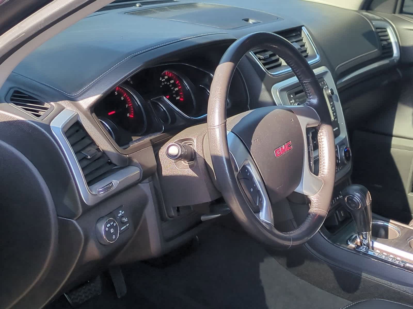 Thumbnail: 2015 GMC Acadia - 10