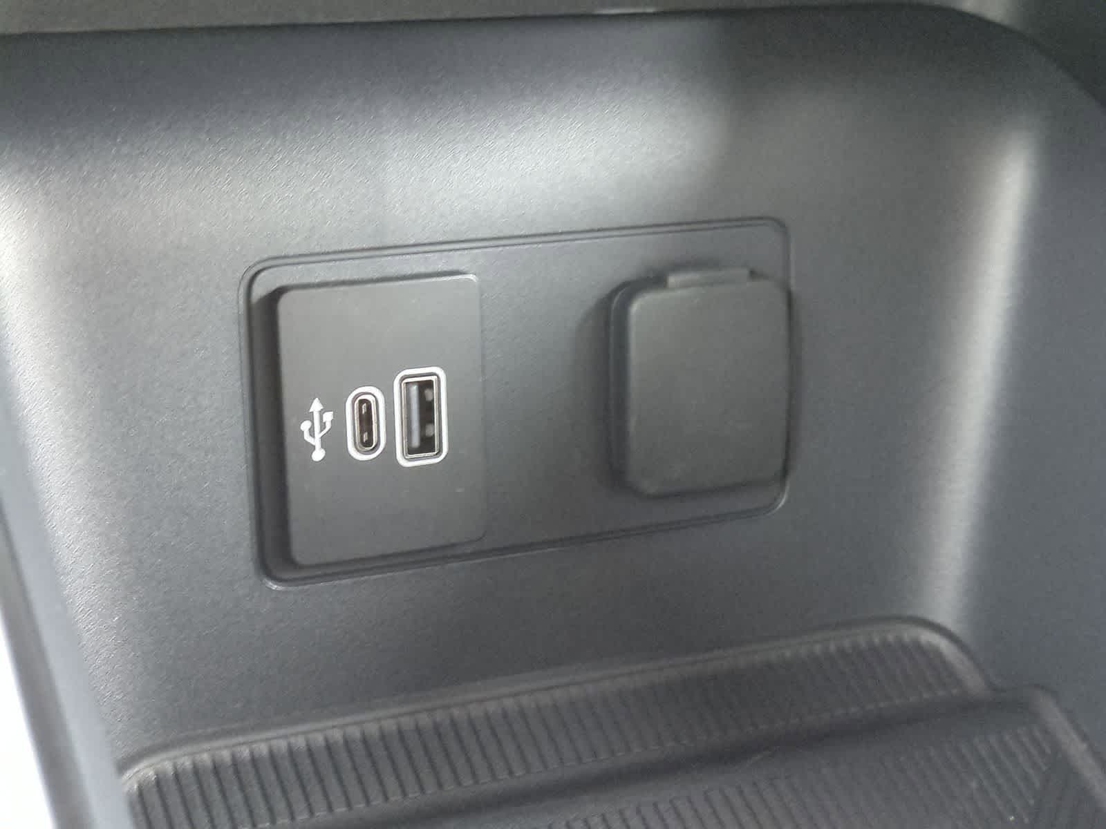 Thumbnail: 2026 Ford Explorer - 30