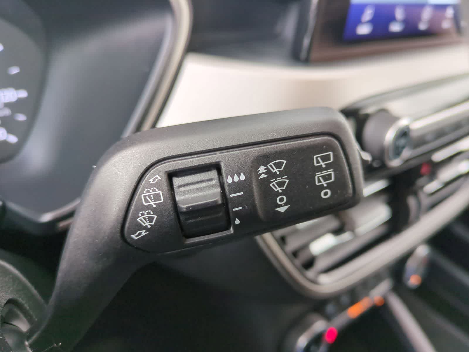 Thumbnail: 2022 Ford Escape - 25