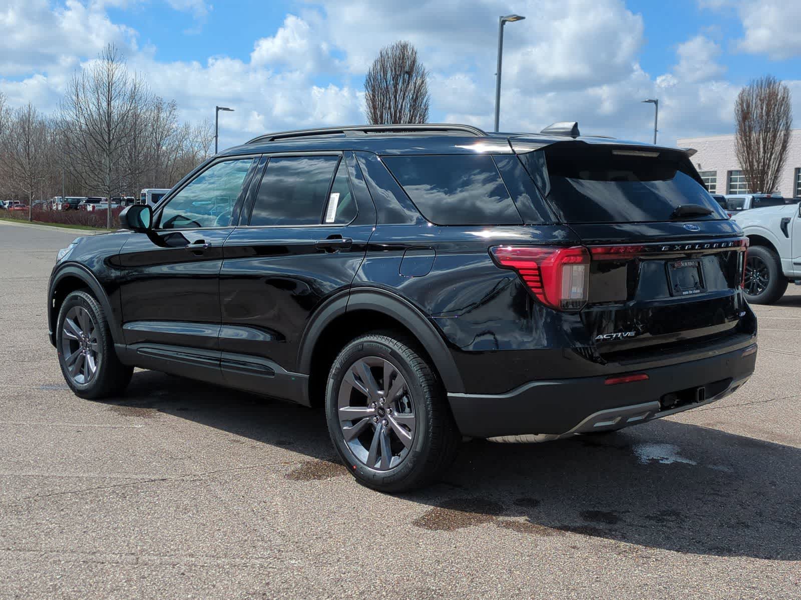 Thumbnail: 2026 Ford Explorer - 6