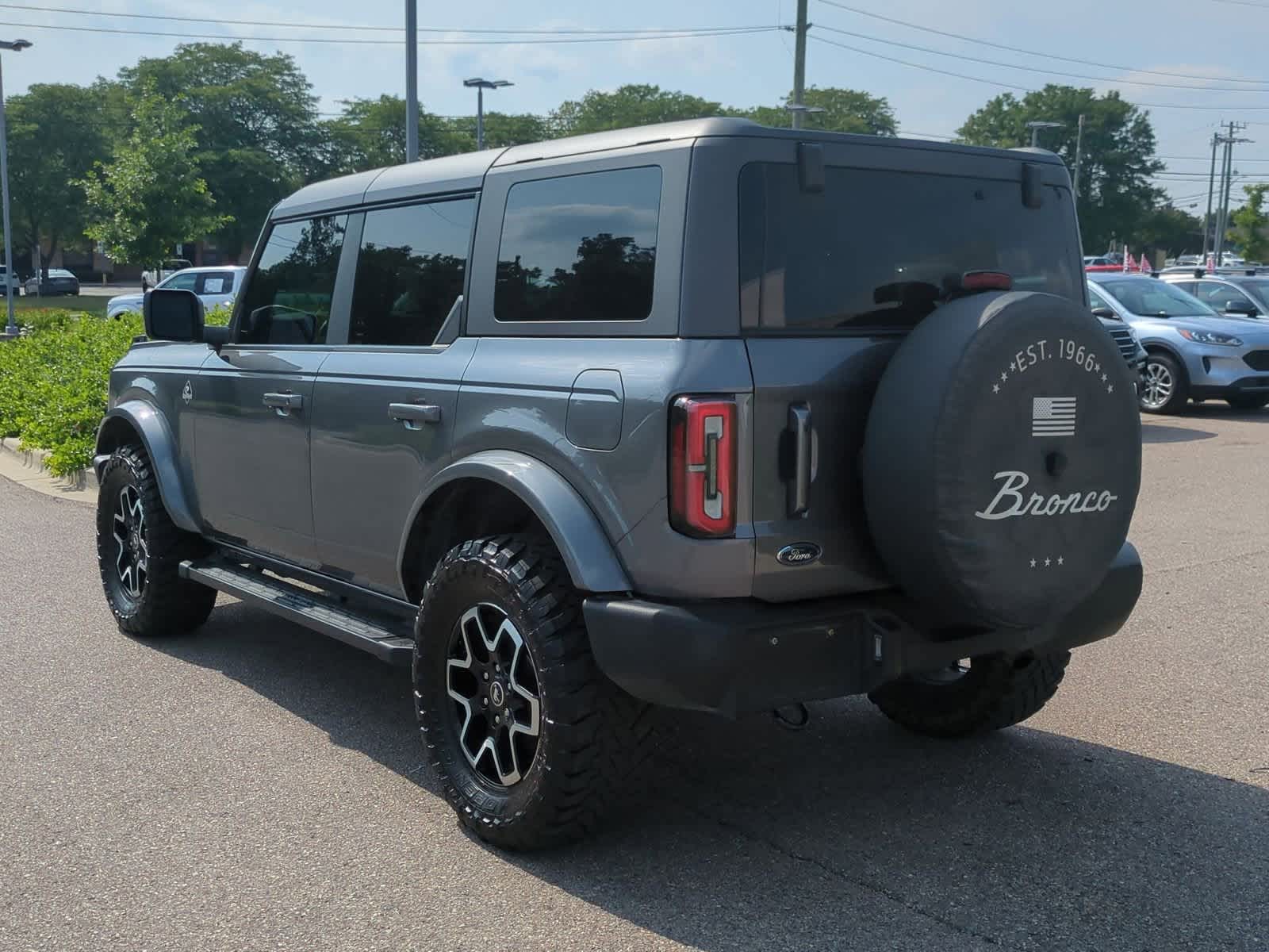 Thumbnail: 2022 Ford Bronco - 6
