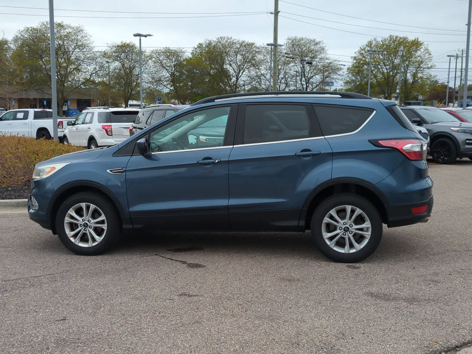 Thumbnail: 2018 Ford Escape - 5