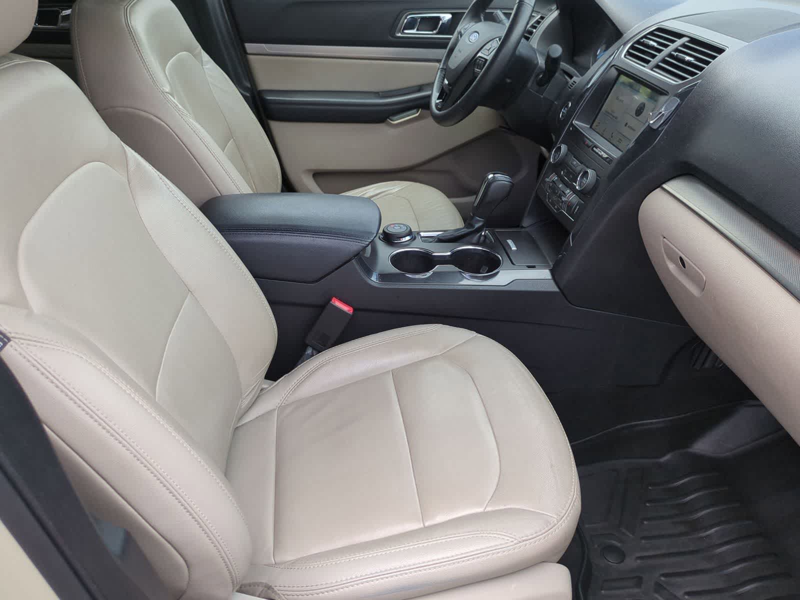 Thumbnail: 2018 Ford Explorer - 21