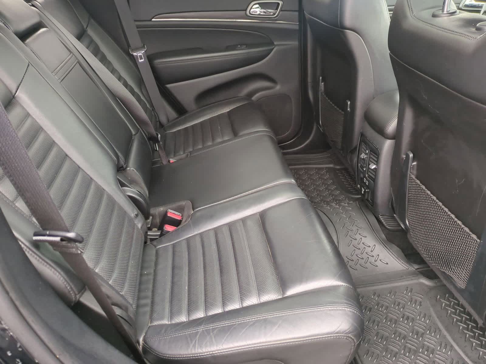 Thumbnail: 2020 Jeep Grand Cherokee - 21