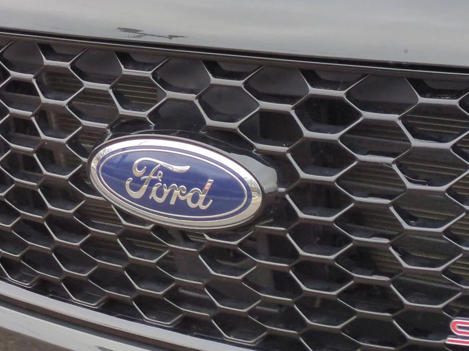 Thumbnail: 2023 Ford Edge - 12