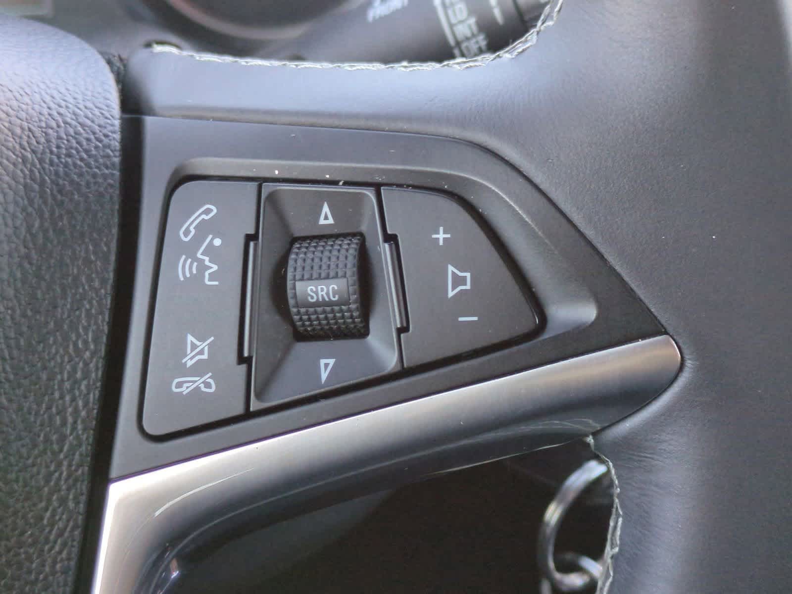 Thumbnail: 2014 Buick Encore - 23