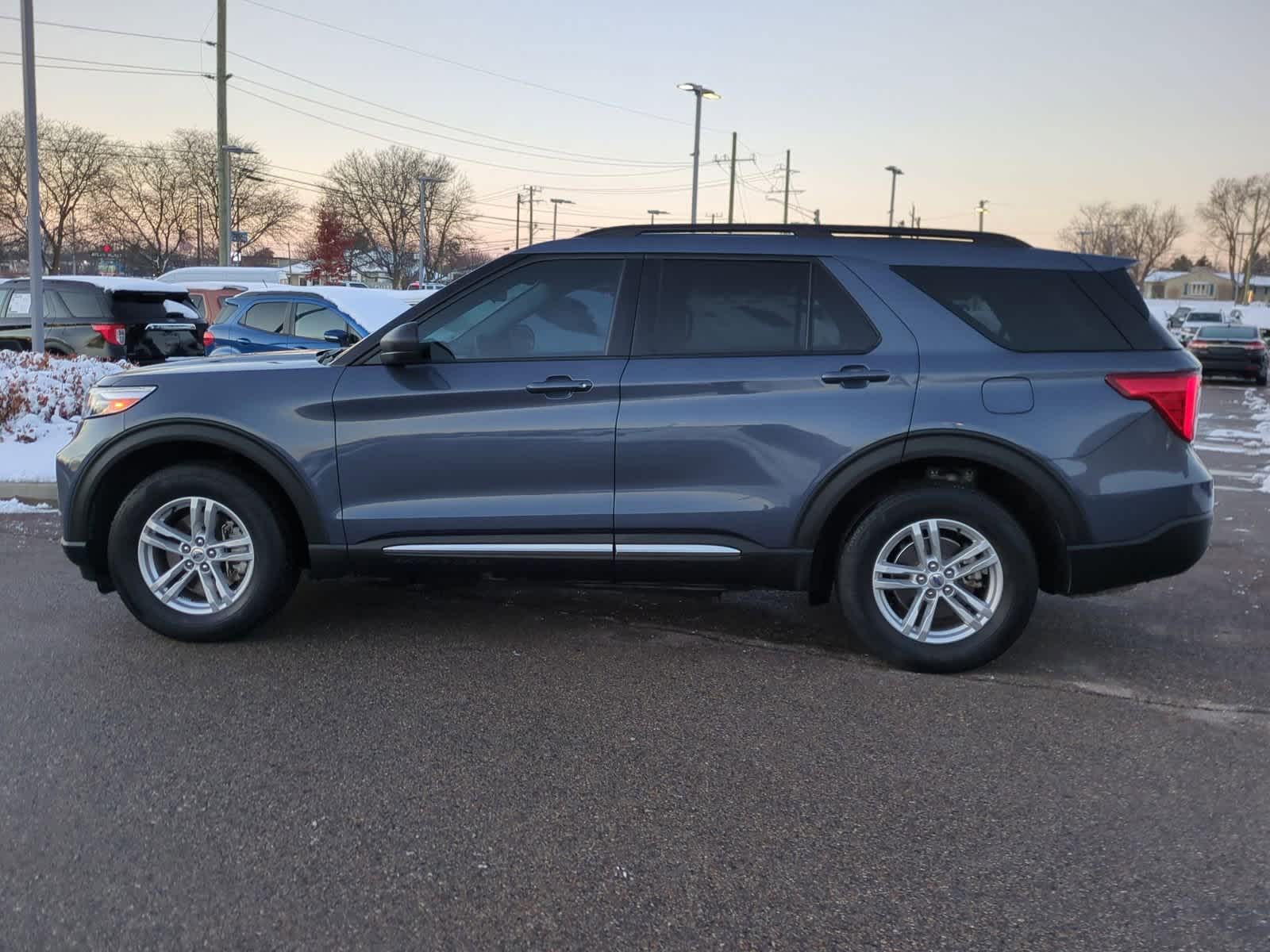 Thumbnail: 2021 Ford Explorer - 5