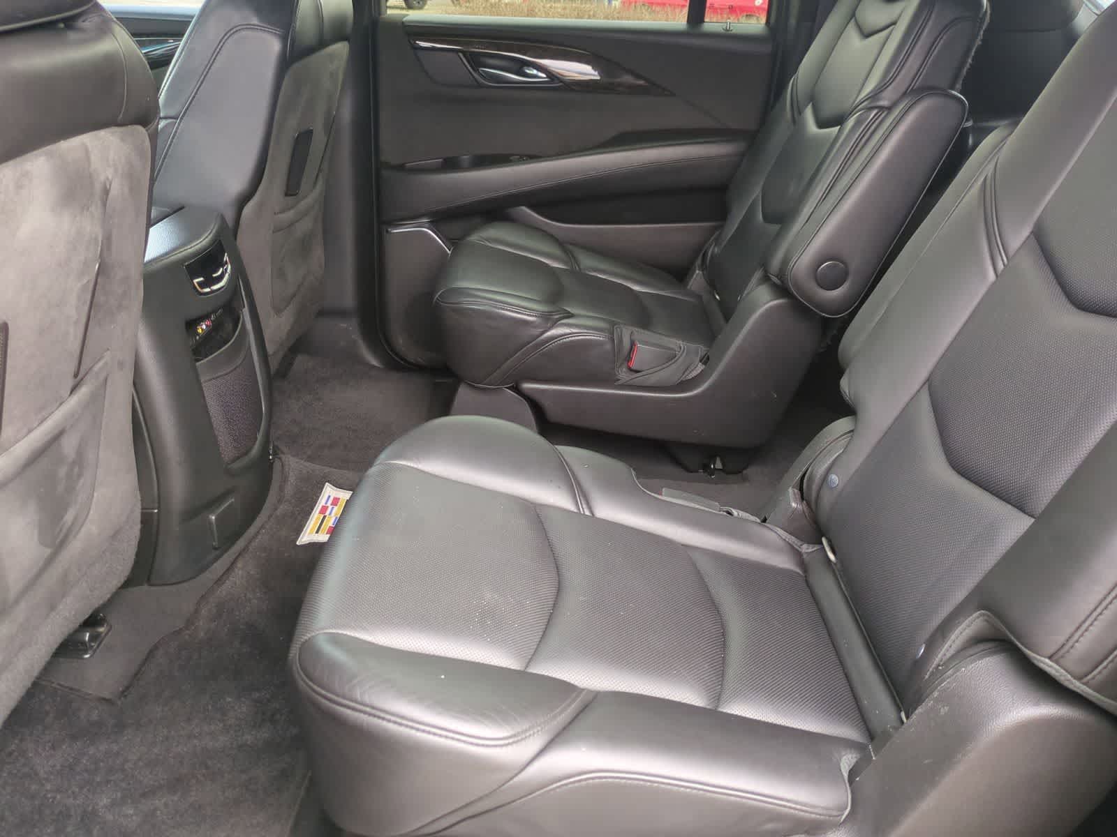 Thumbnail: 2015 Cadillac Escalade - 20