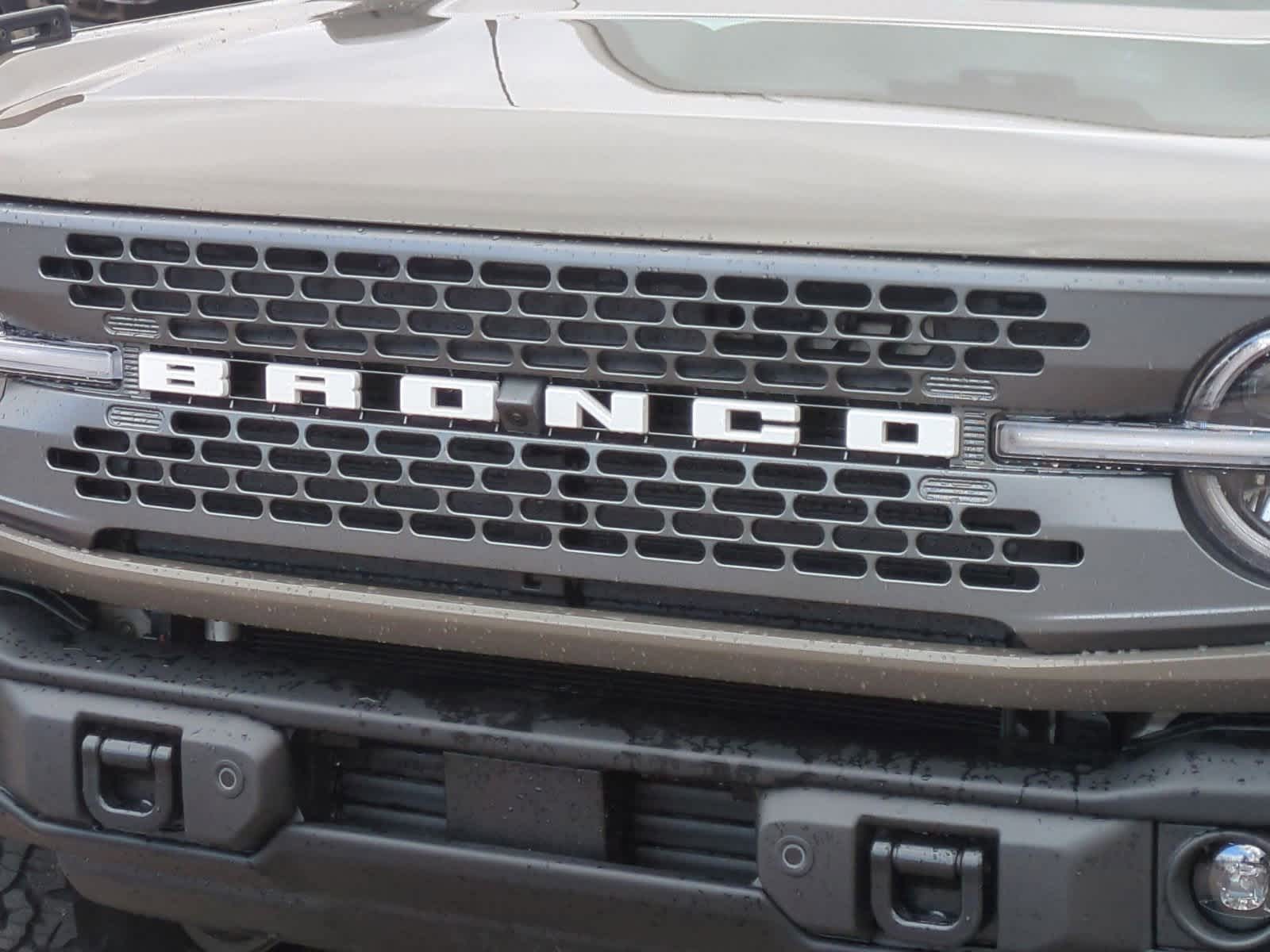 Thumbnail: 2025 Ford Bronco - 12