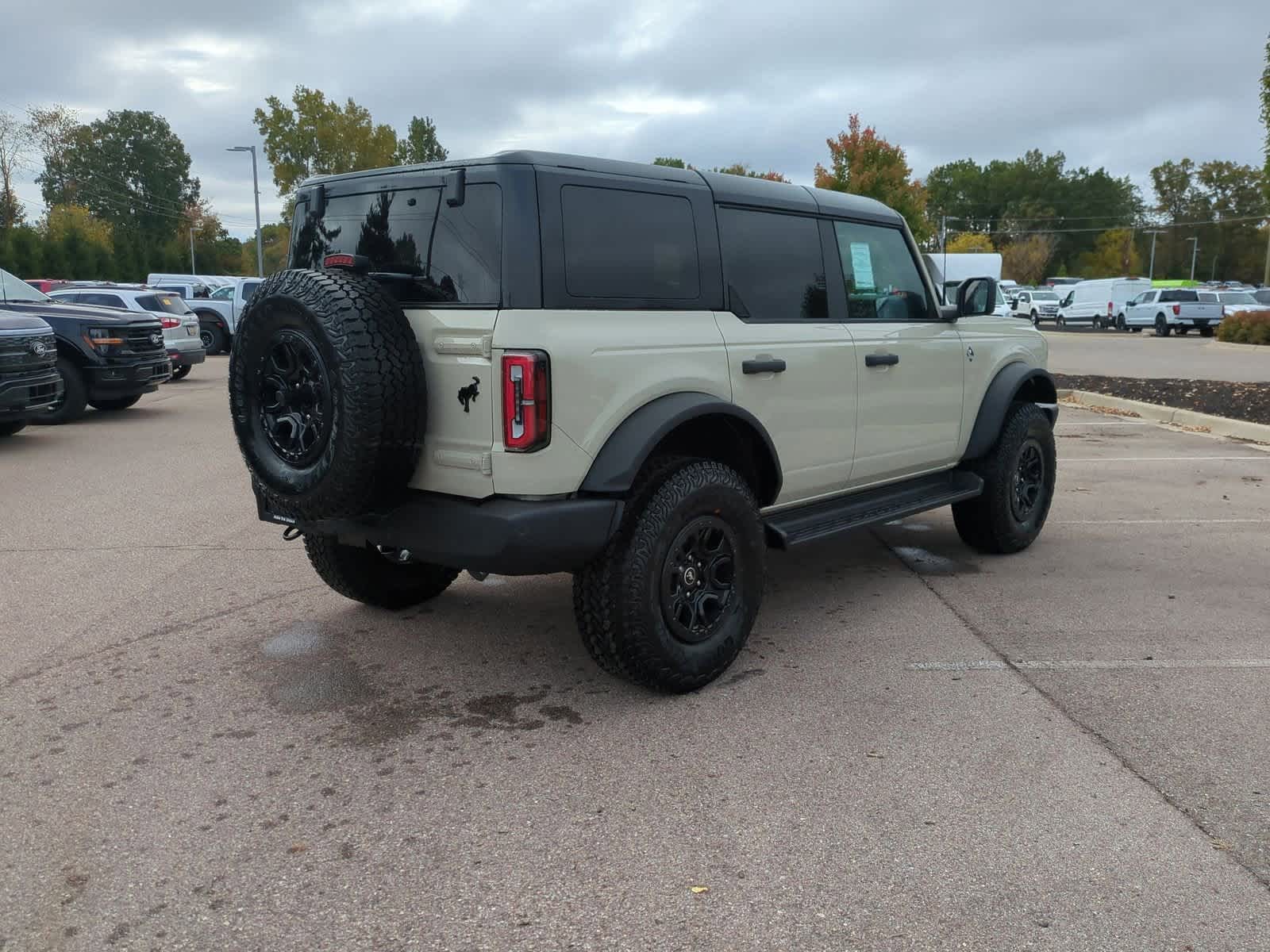 Thumbnail: 2025 Ford Bronco - 8