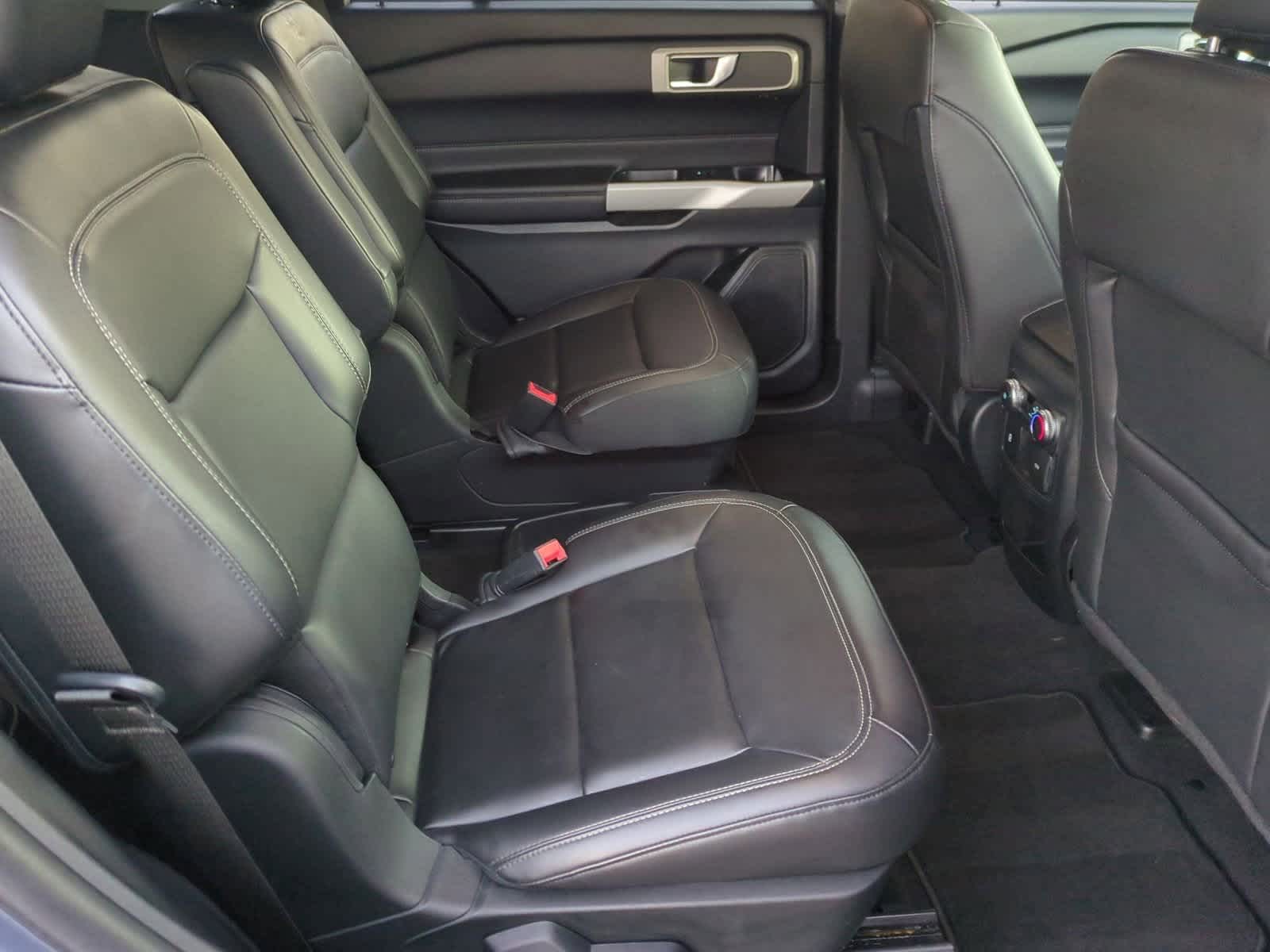 Thumbnail: 2021 Ford Explorer - 20