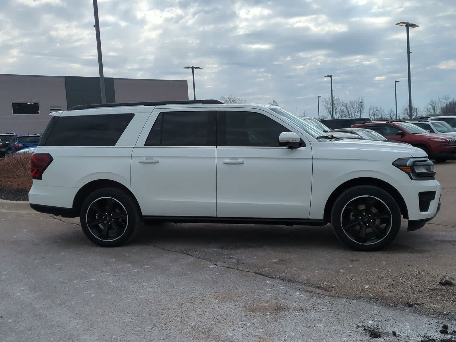 Thumbnail: 2023 Ford Expedition MAX - 9