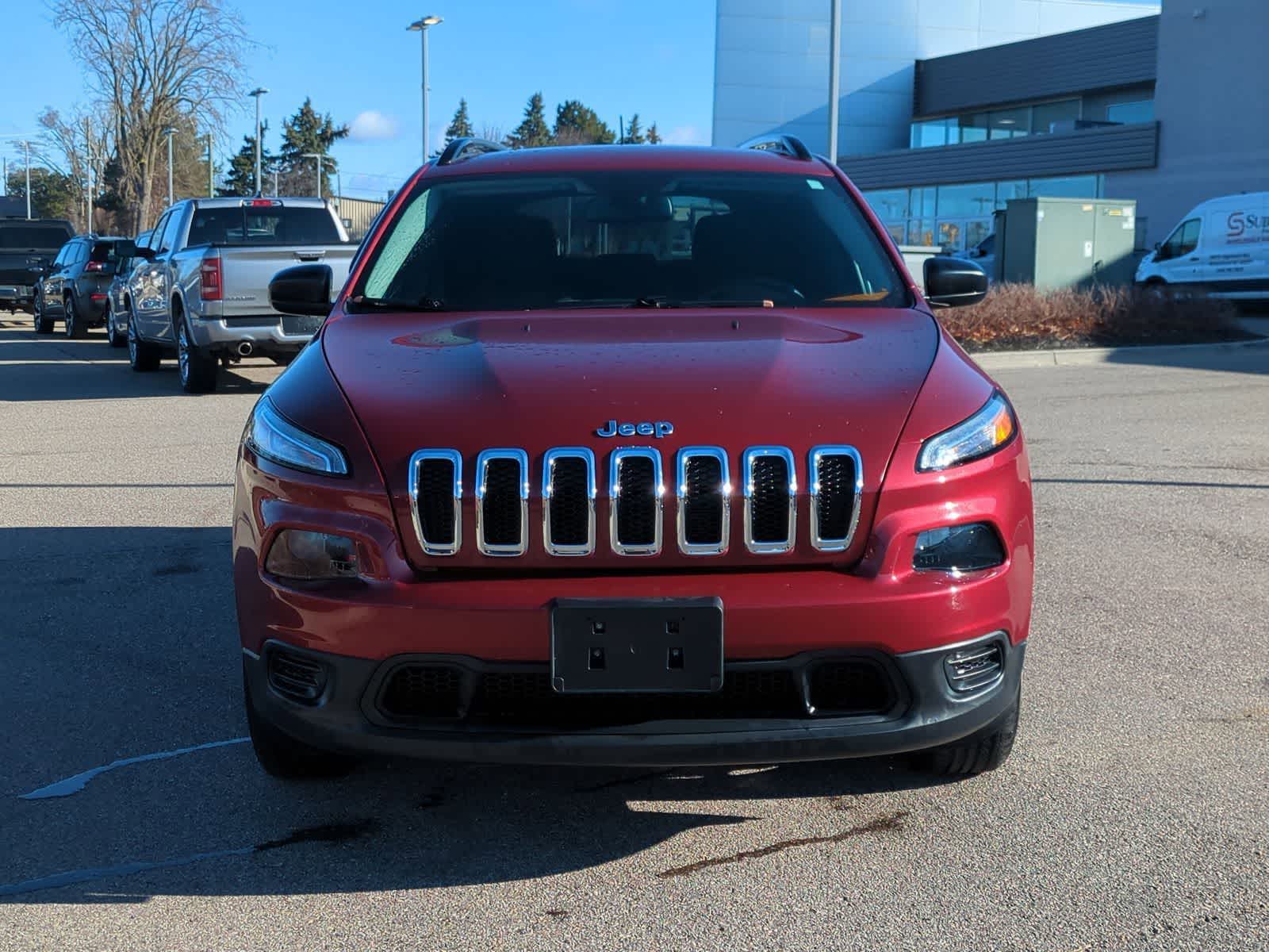 Thumbnail: 2016 Jeep Cherokee - 3