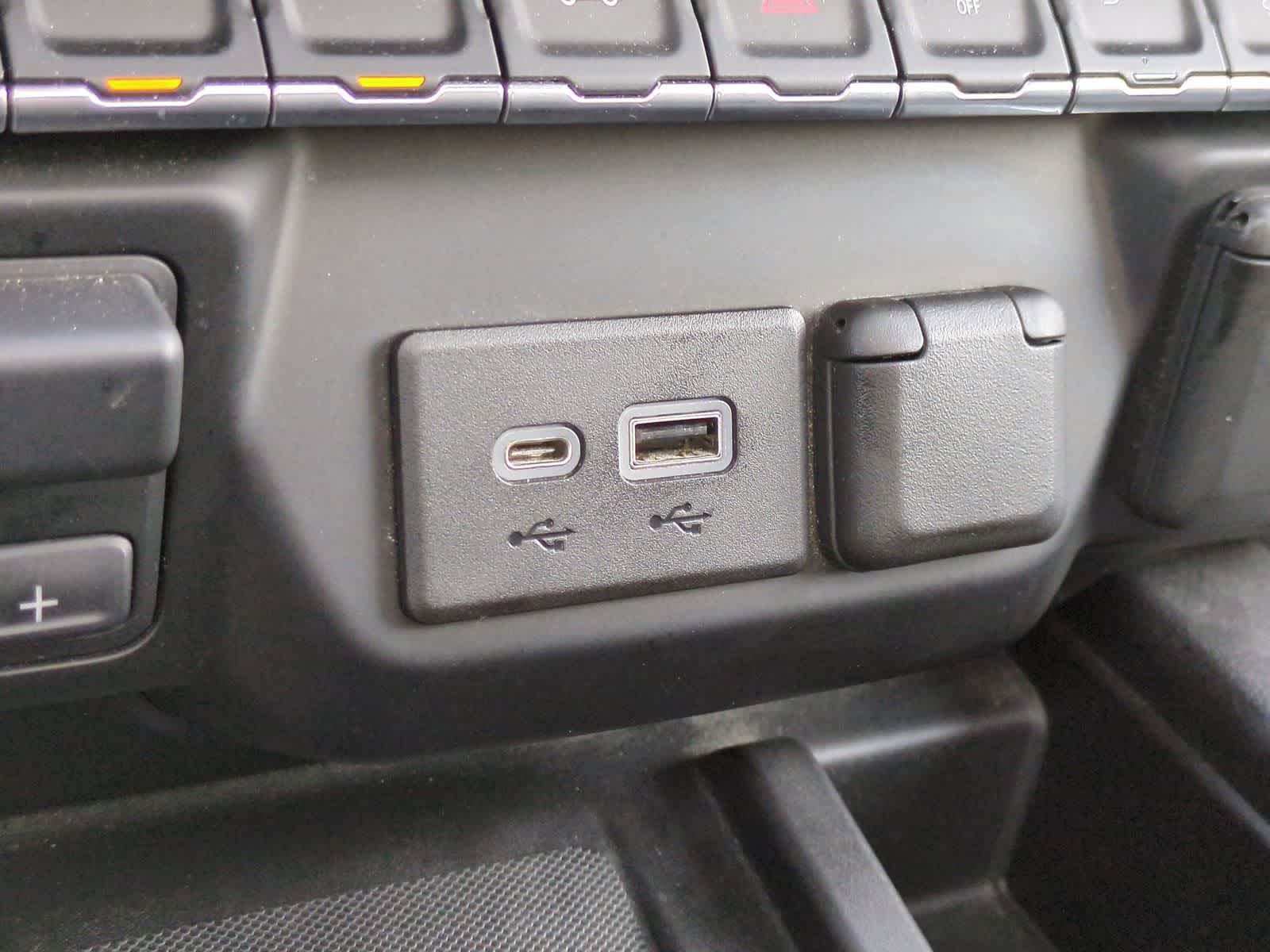 Thumbnail: 2019 Chevrolet Silverado 1500 - 33