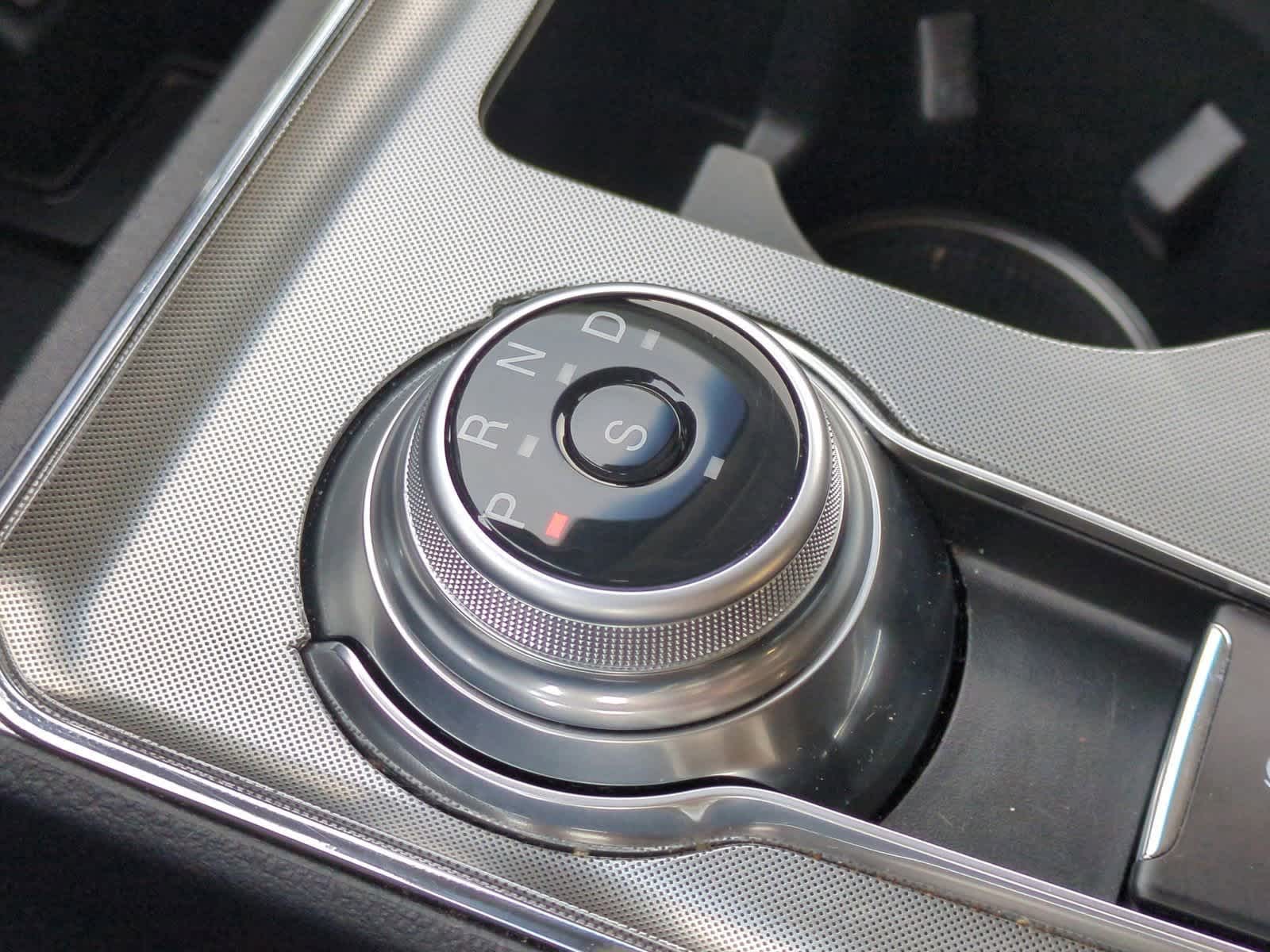 Thumbnail: 2024 Ford Edge - 31