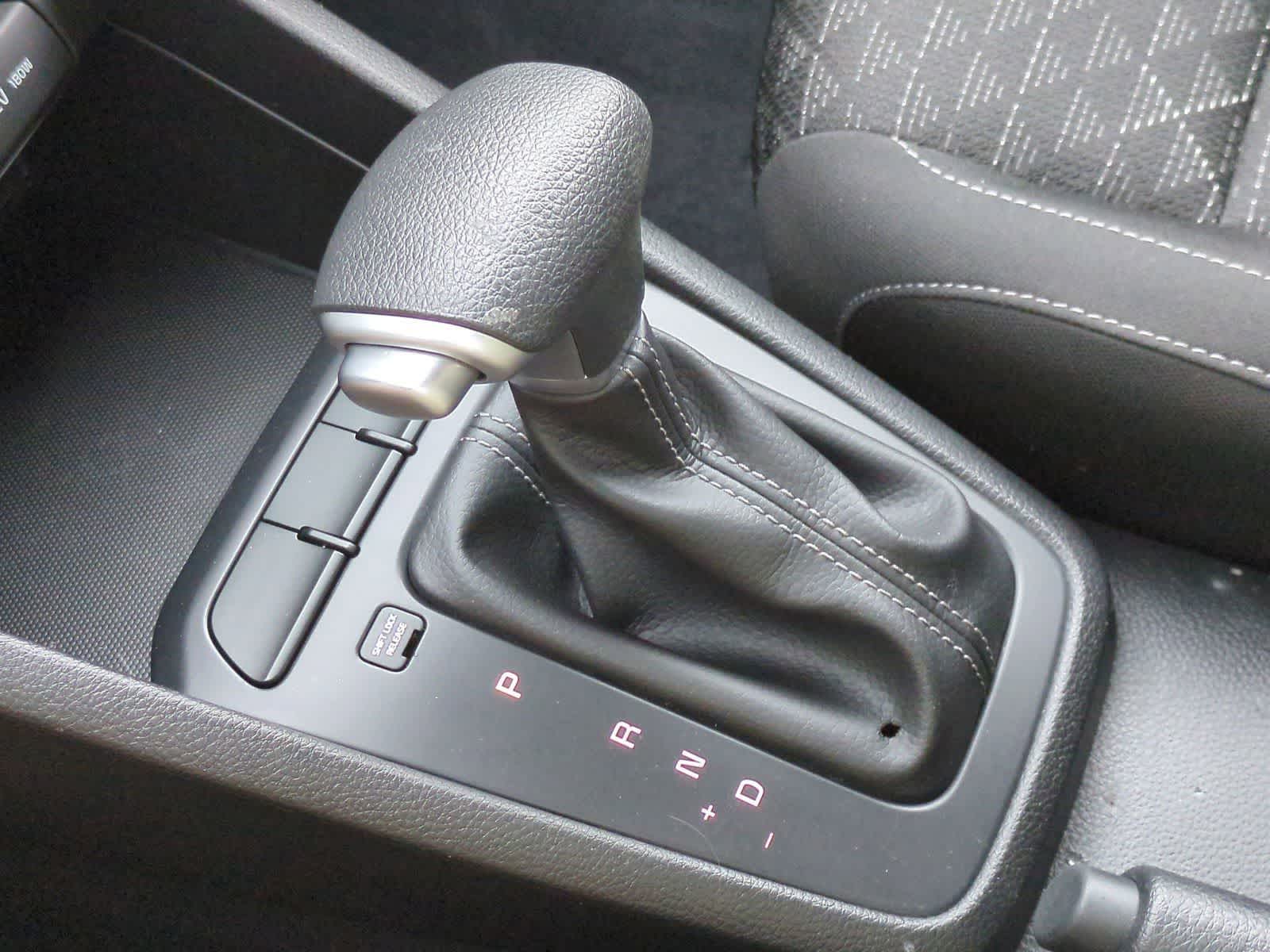 Thumbnail: 2022 Kia Rio5 - 32