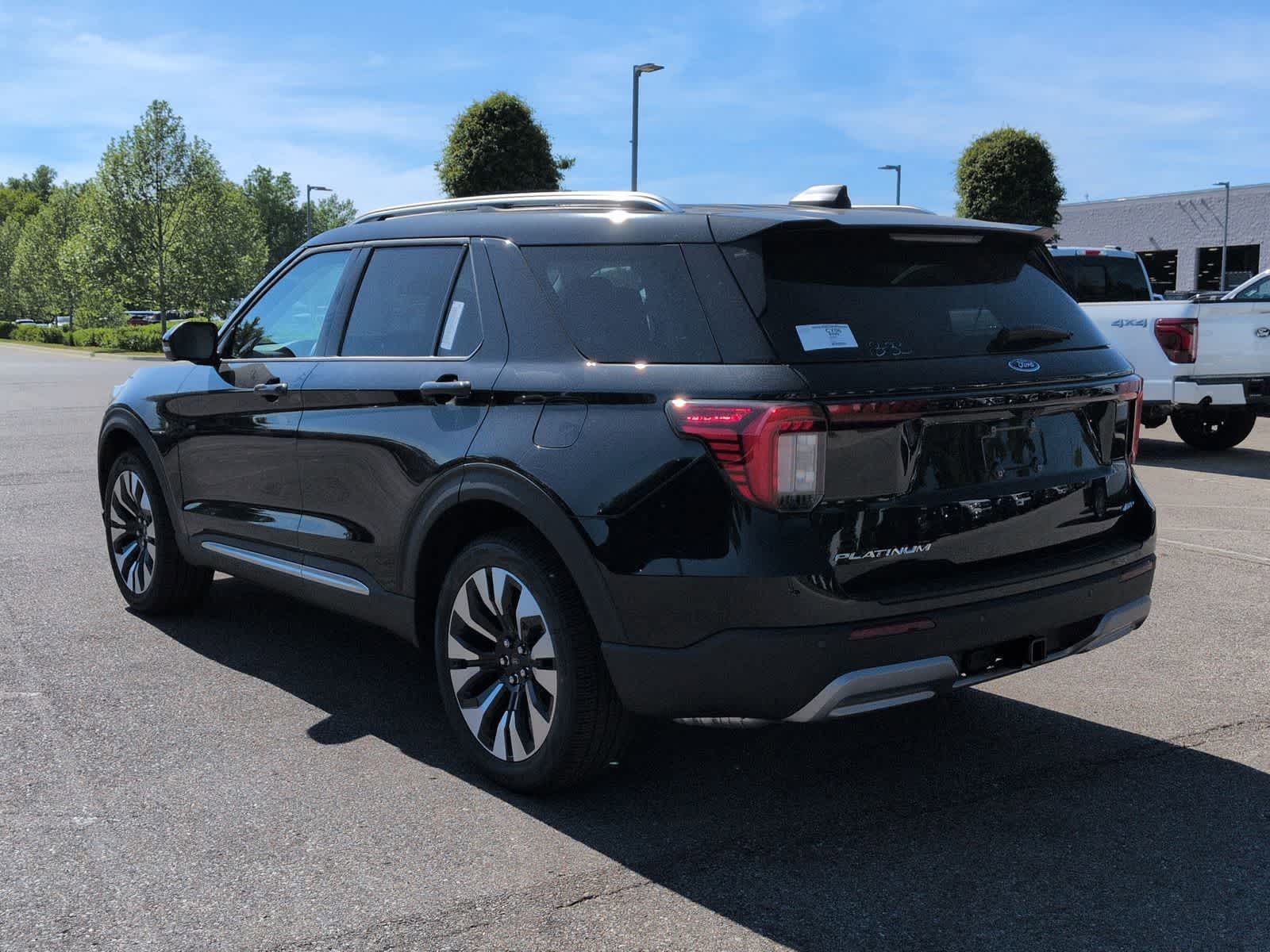 Thumbnail: 2026 Ford Explorer - 5