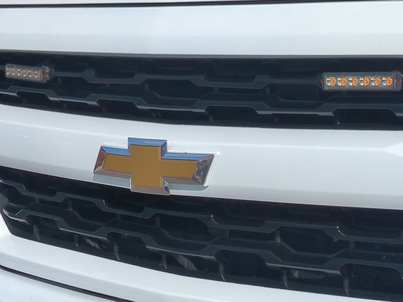 Thumbnail: 2018 Chevrolet Silverado 1500 - 12