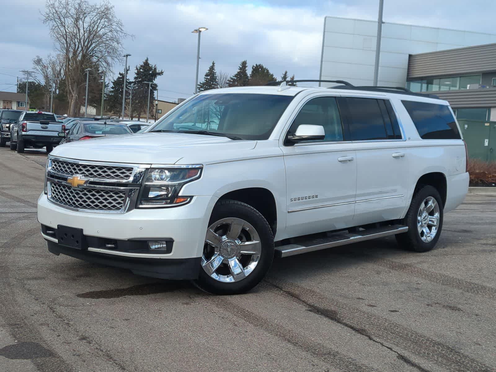 2017 Chevrolet Suburban LT -
                  Waterford, MI