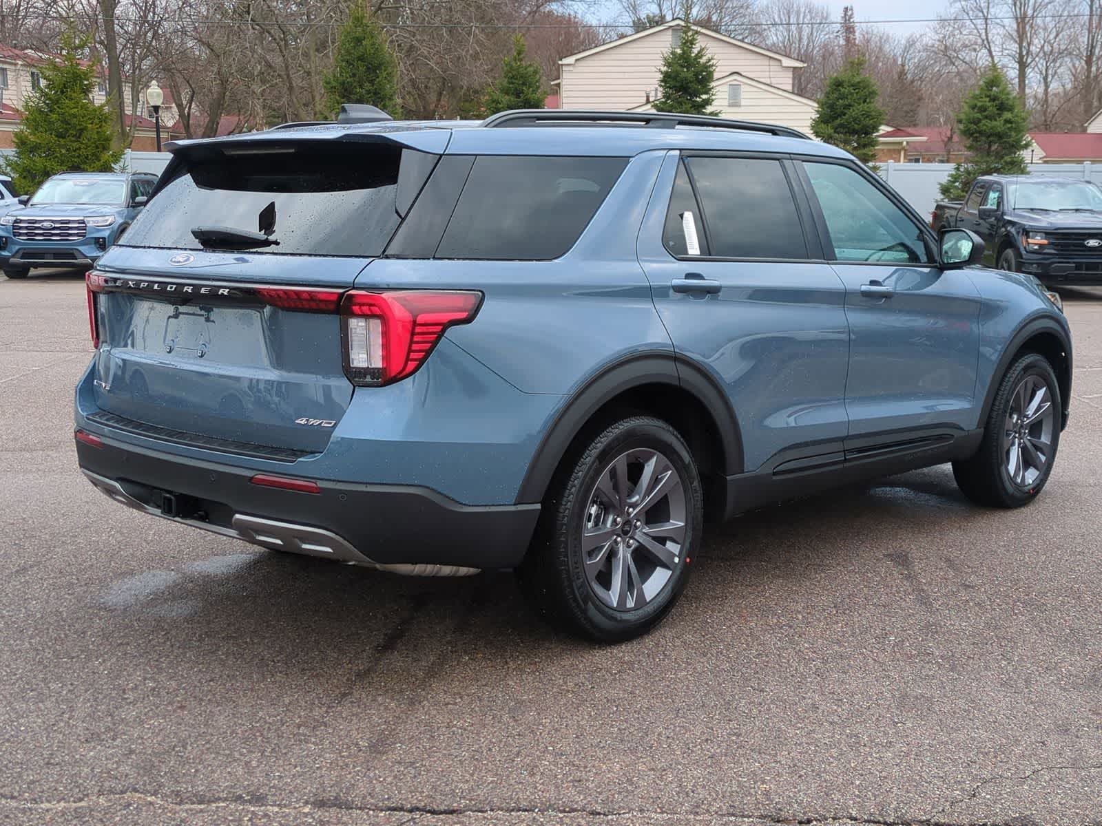 Thumbnail: 2026 Ford Explorer - 8