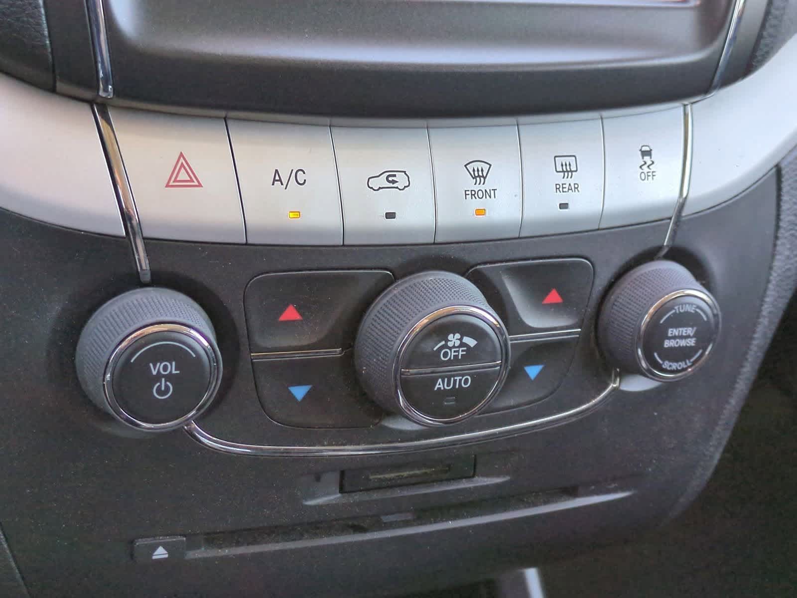 2015 Dodge Journey R/T 26
