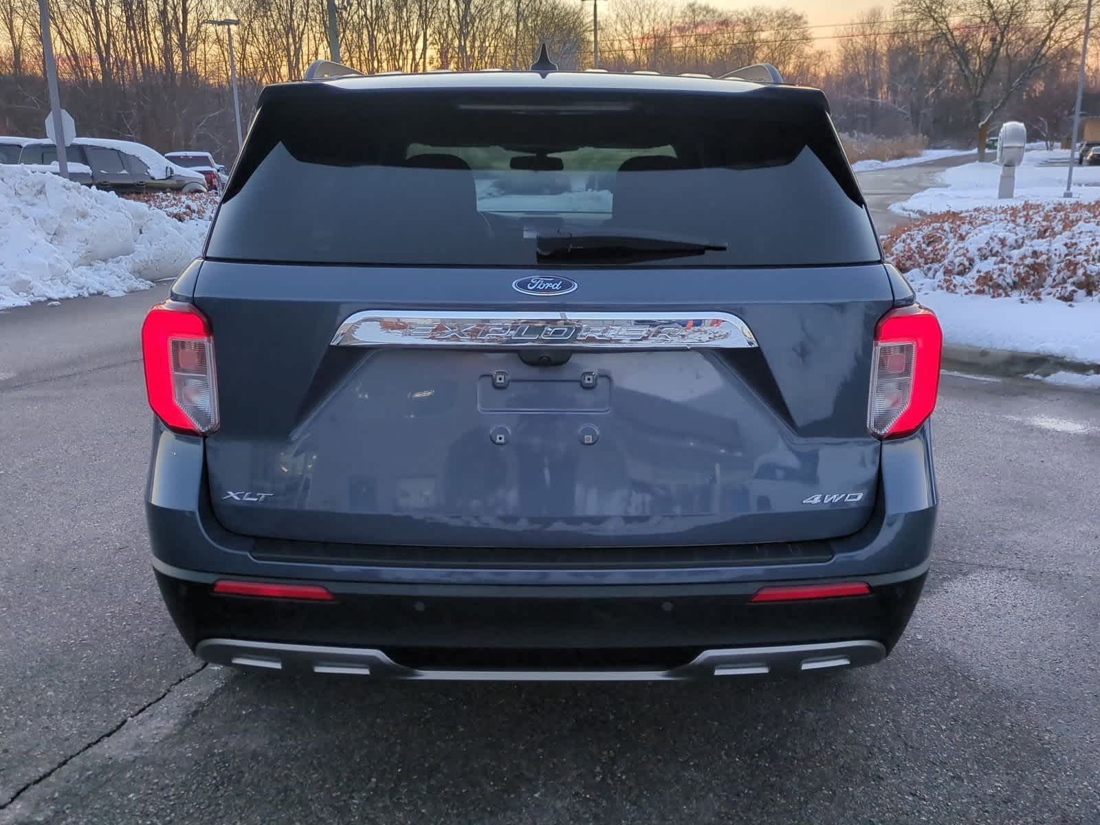 Thumbnail: 2021 Ford Explorer - 7