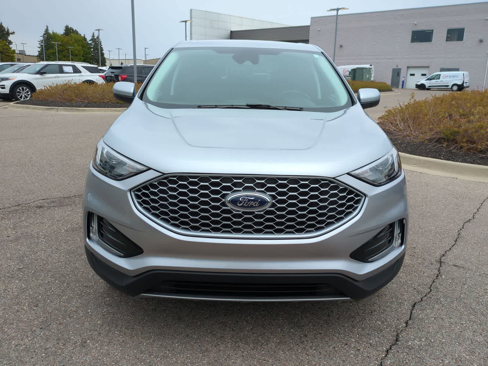 Thumbnail: 2023 Ford Edge - 3
